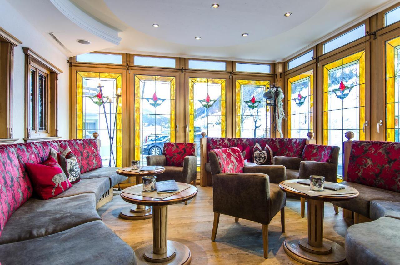 Sporthotel Almhof Ischgl Buitenkant foto