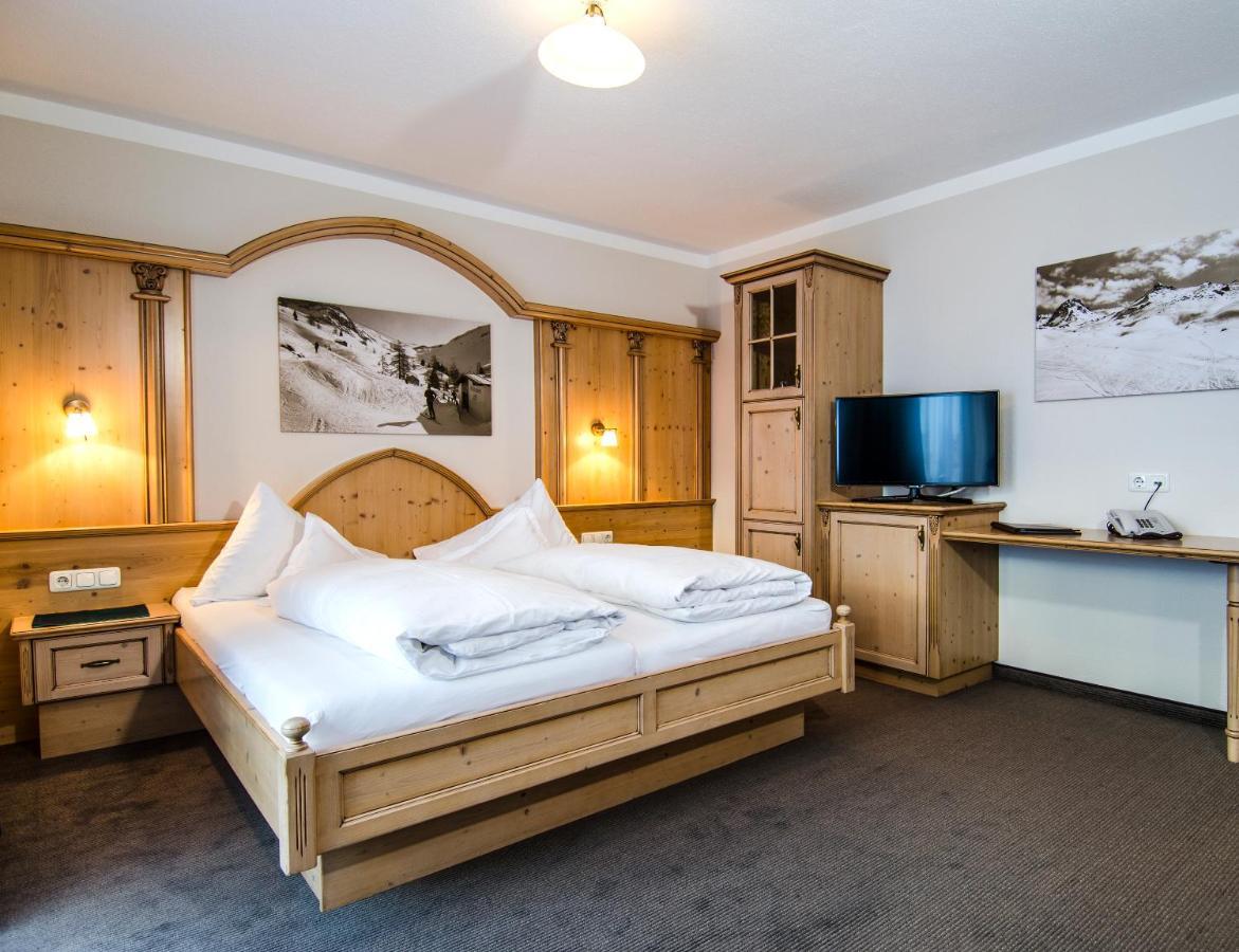 Sporthotel Almhof Ischgl Buitenkant foto